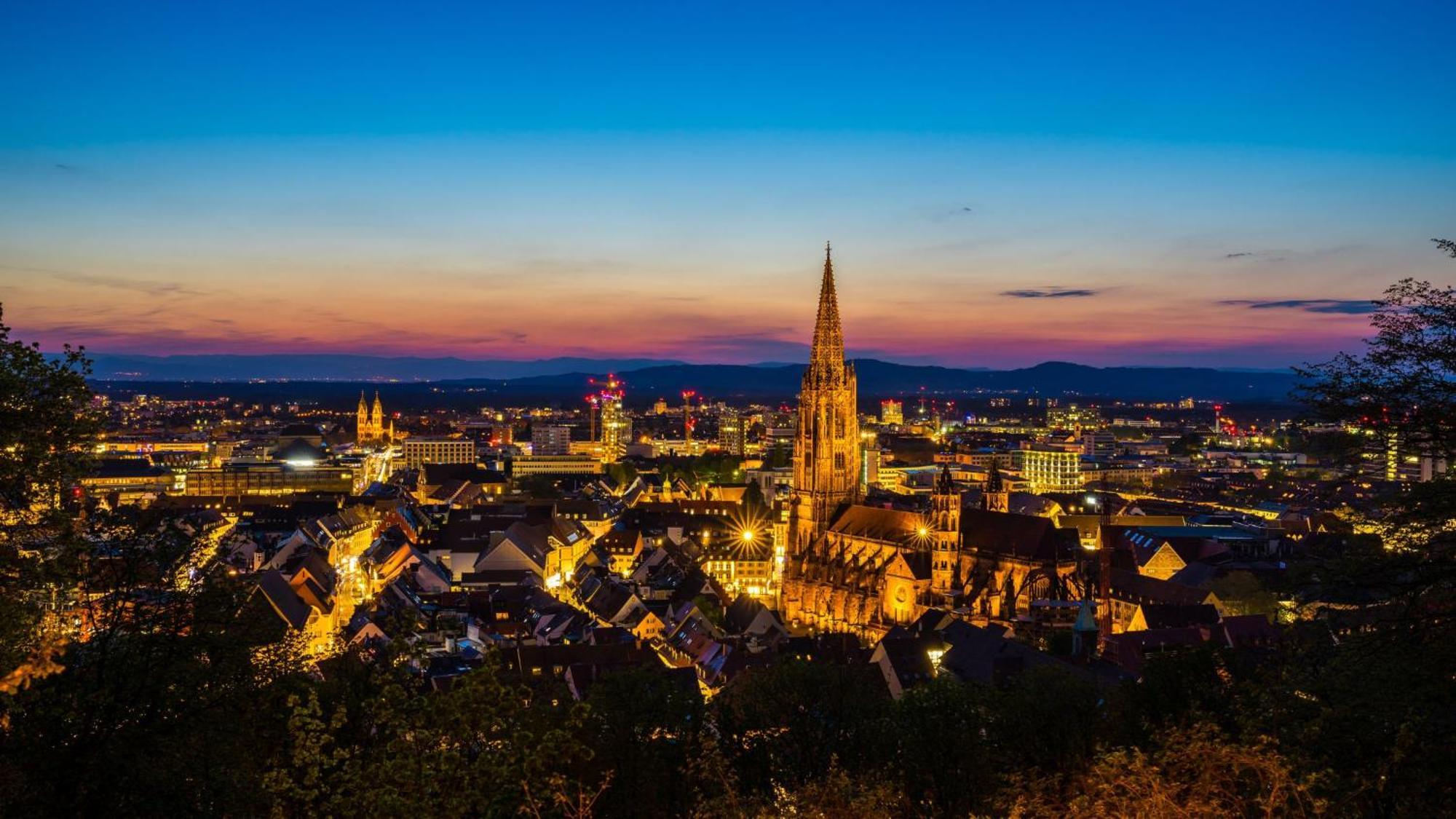Ferienwohnung Muenster, Sehr Zentral Freiburg im Breisgau Luaran gambar